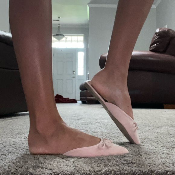 NWOT Pink Suede Ballet Flats with Bow - Picture 3 of 6